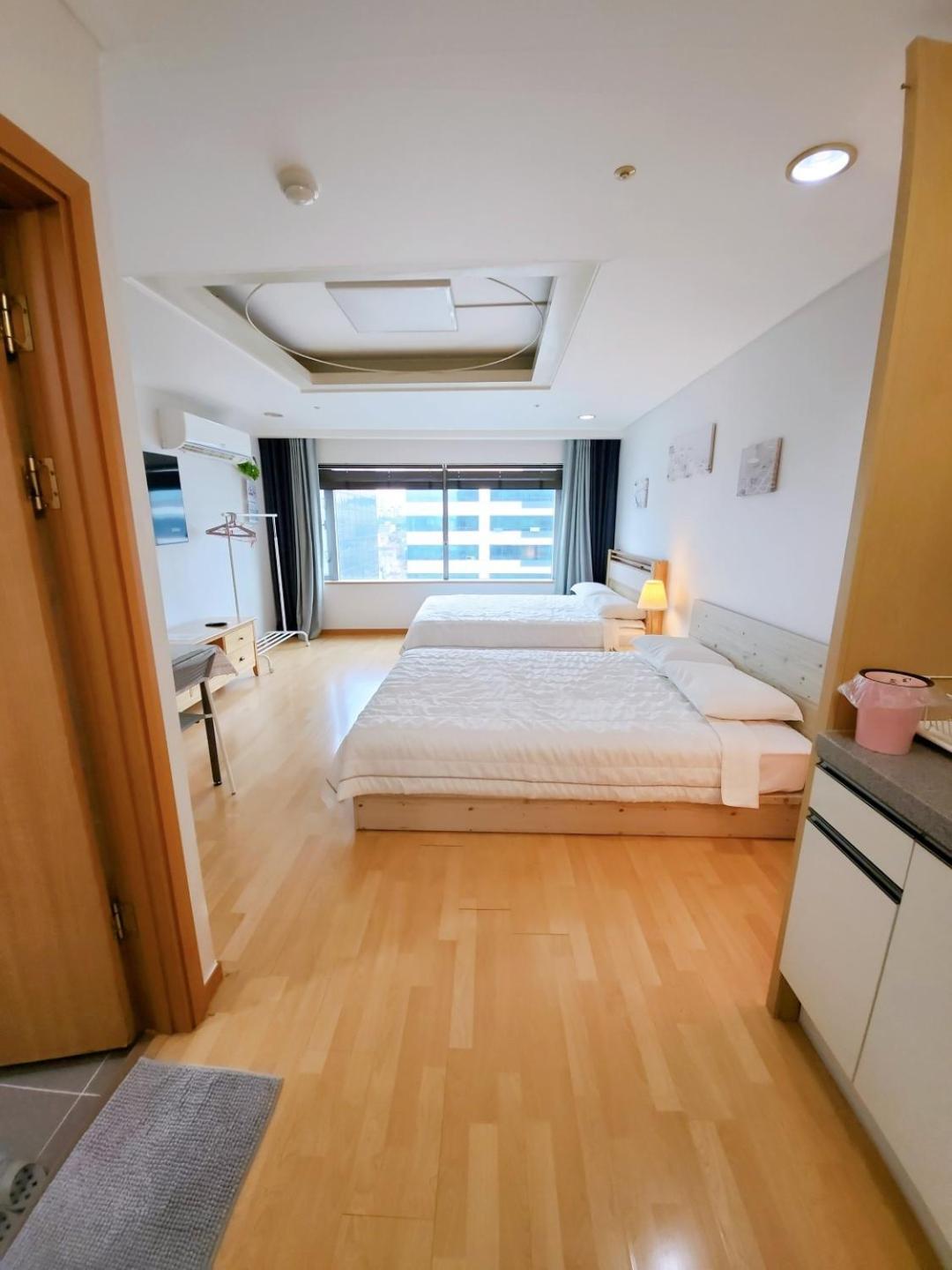 Hongdae Residence-2 1Min From Hongik Uni Station Exit #1 ソウル特別市 エクステリア 写真