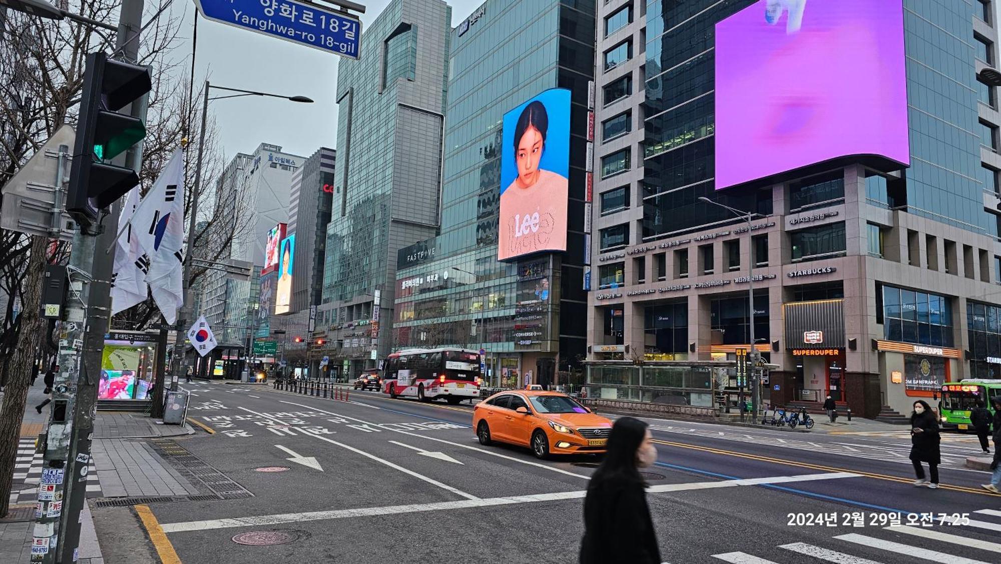 Hongdae Residence-2 1Min From Hongik Uni Station Exit #1 ソウル特別市 エクステリア 写真